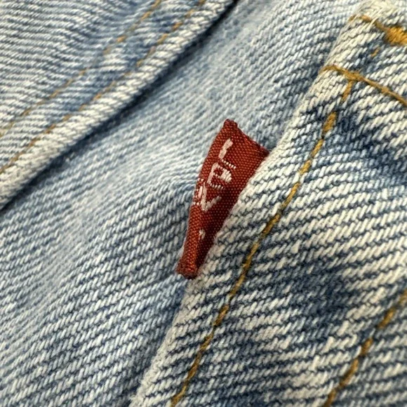 Vintage Levis 550 Jeans Mens 32 x 34 Relaxed Fit 90s Denim Tapered Leg